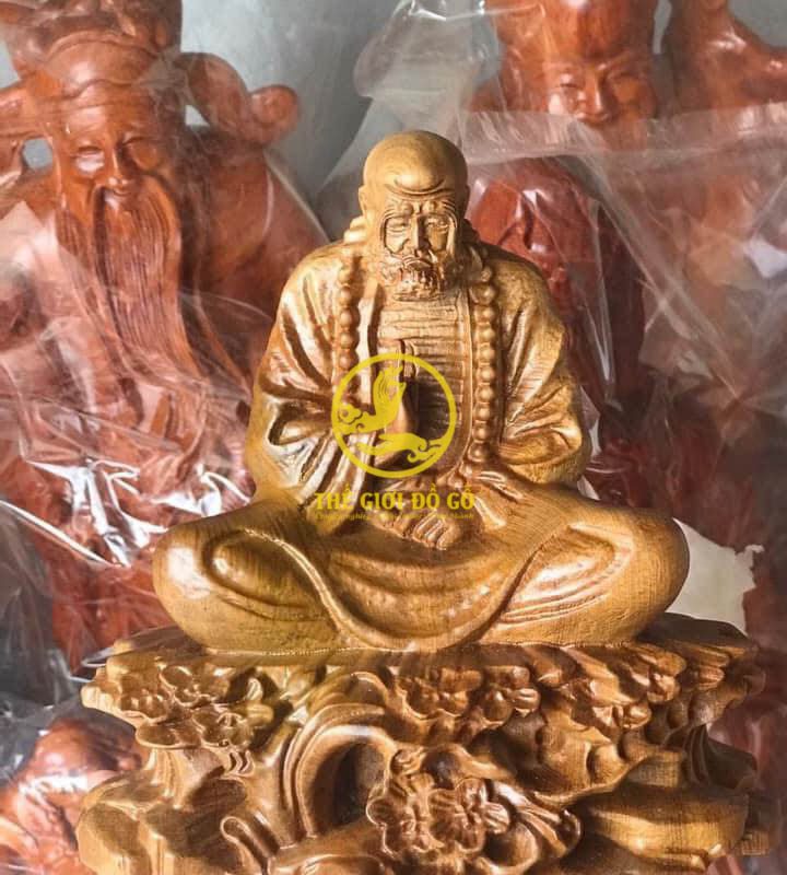 Tượng đạt ma ngồi thiền