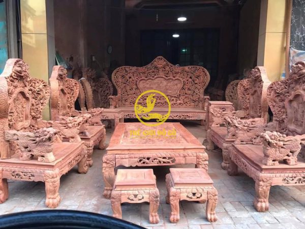 Bàn ghế Cửu long bát mã