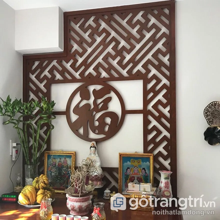 Vách trang trí bàn thờ khắc chữ vạn phúc trang trọng GHO-581